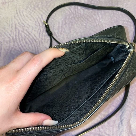 Michael Kors Black Crossbody - Picture 3 of 10